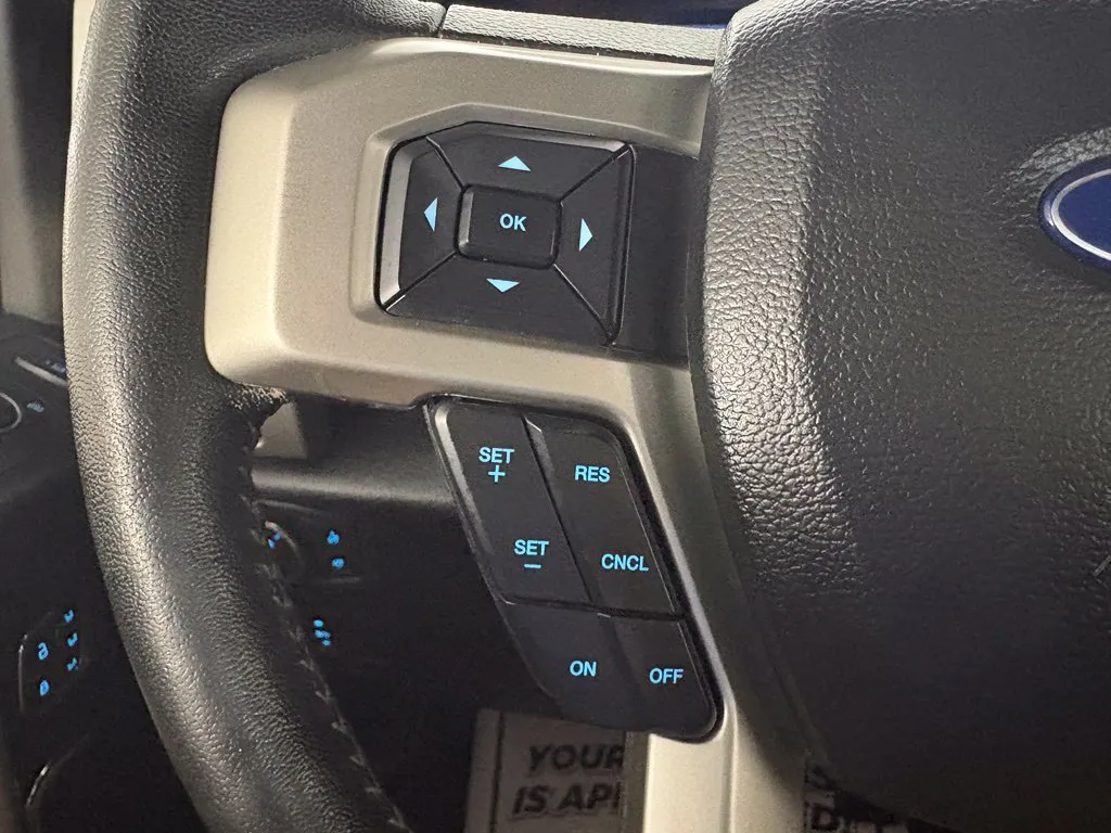 Ford F-250SD photo 23