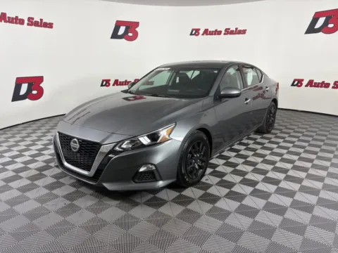 Photos of 2020 Nissan Altima 2.5 S for sale in Des Arc, AR at D3 Auto Sales - Des Arc, AR