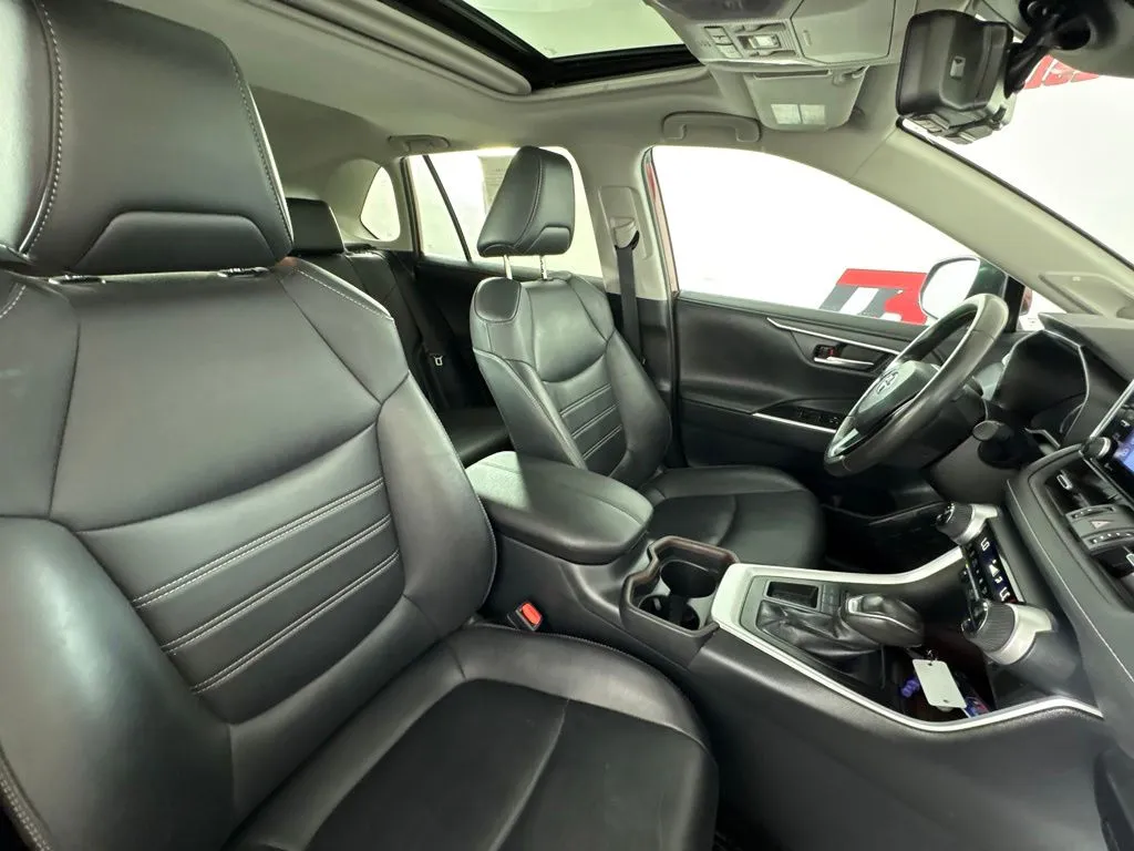 Toyota RAV4 photo 32