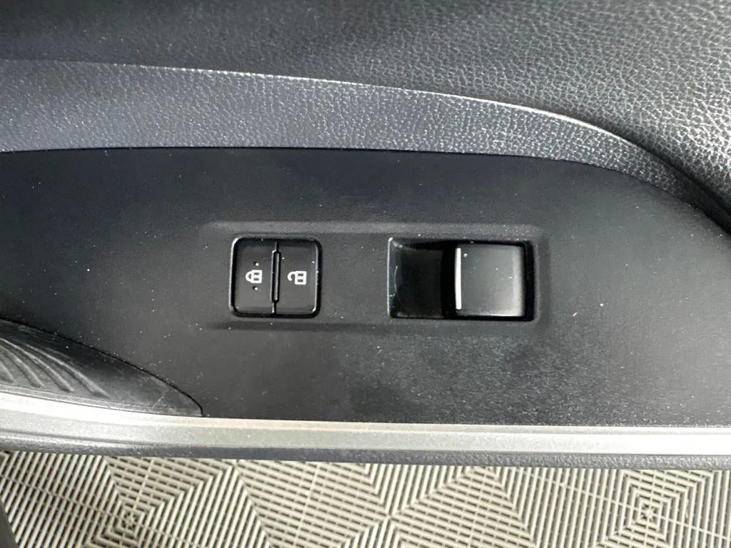 Toyota RAV4 photo 35