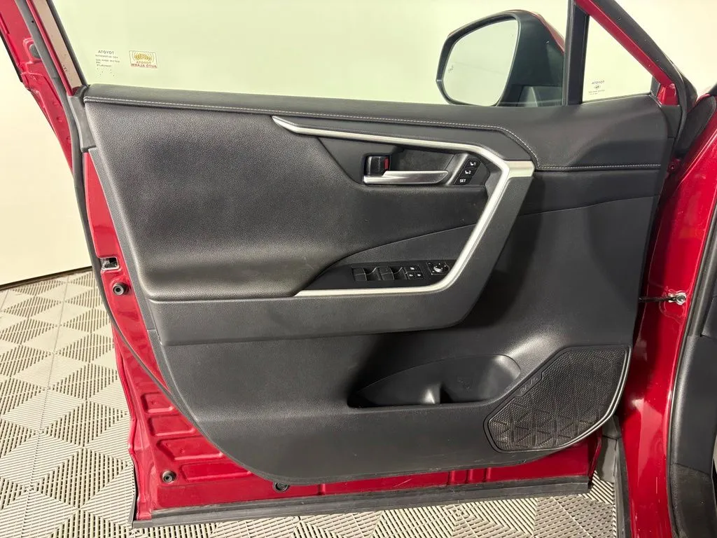 Toyota RAV4 photo 12