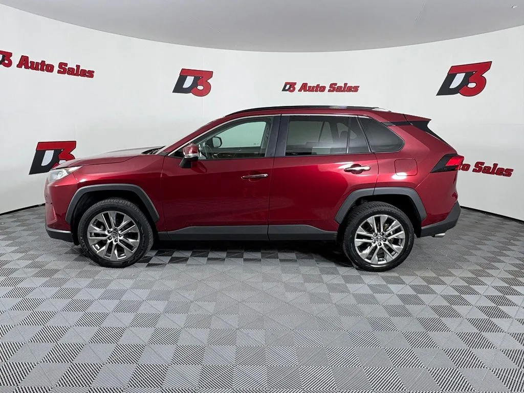 Toyota RAV4 photo 3