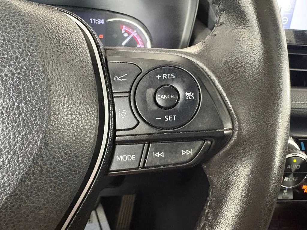 Toyota RAV4 photo 19