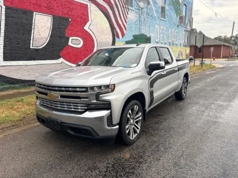 Silver 2019 Chevrolet Silverado 1500 LT for sale in Des Arc, AR