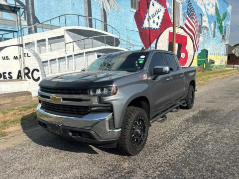 Photos of 2020 Chevrolet Silverado 1500 LT for sale in Des Arc, AR at D3 Auto Sales - Des Arc, AR
