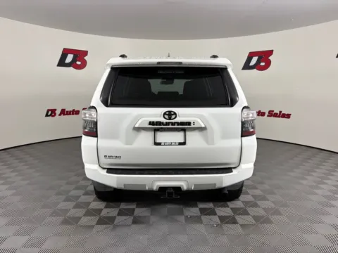 More photos of 2021 Toyota 4Runner SR5 Premium at D3 Auto Sales - Des Arc, AR, AR