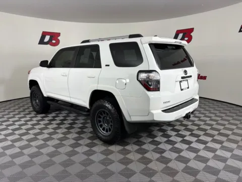 More photos of 2021 Toyota 4Runner SR5 Premium at D3 Auto Sales - Des Arc, AR, AR