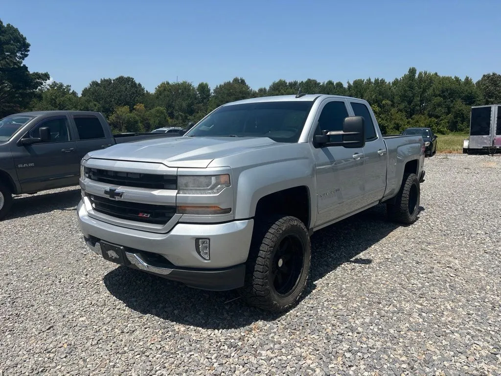 Used 2016 Chevrolet Silverado 1500 LT with VIN 1GCVKRECXGZ250987 for sale in Little Rock