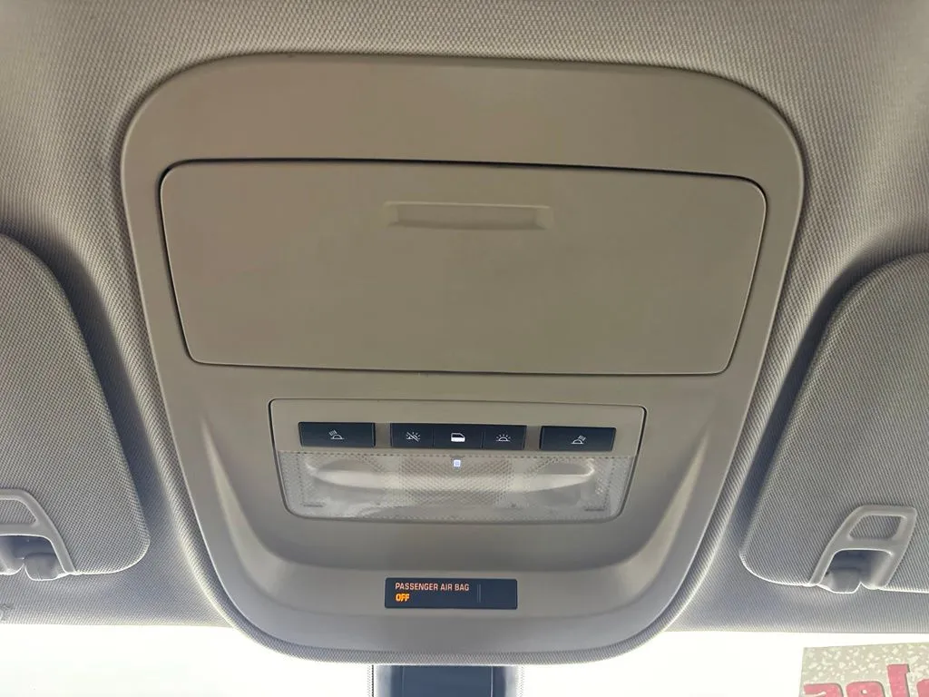 GMC Canyon photo 28