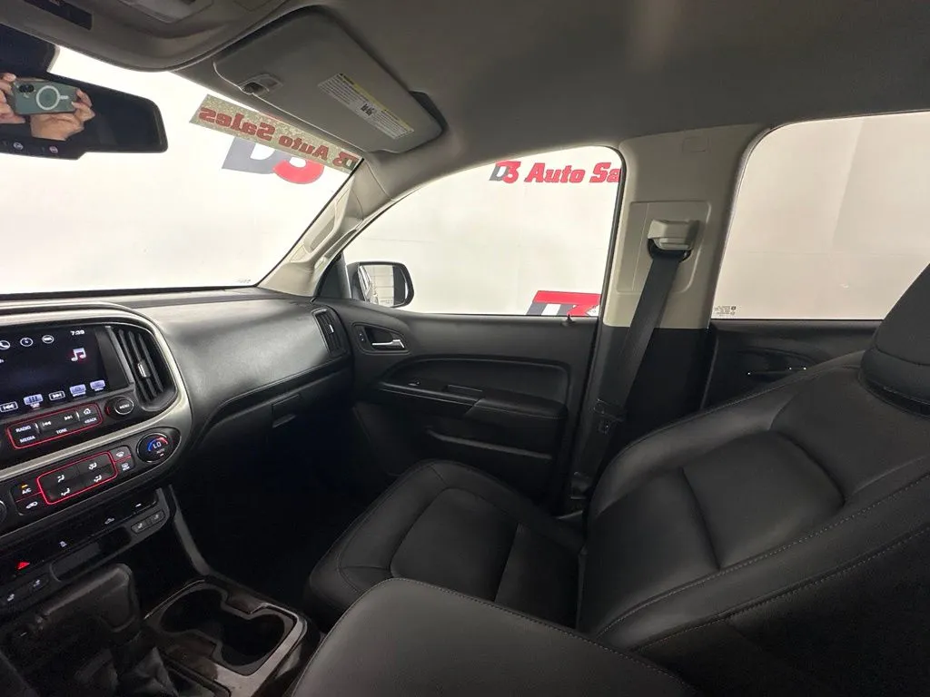 GMC Canyon photo 27