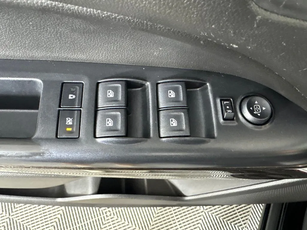 GMC Canyon photo 15