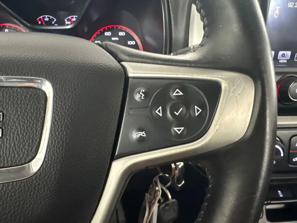 GMC Canyon photo 19