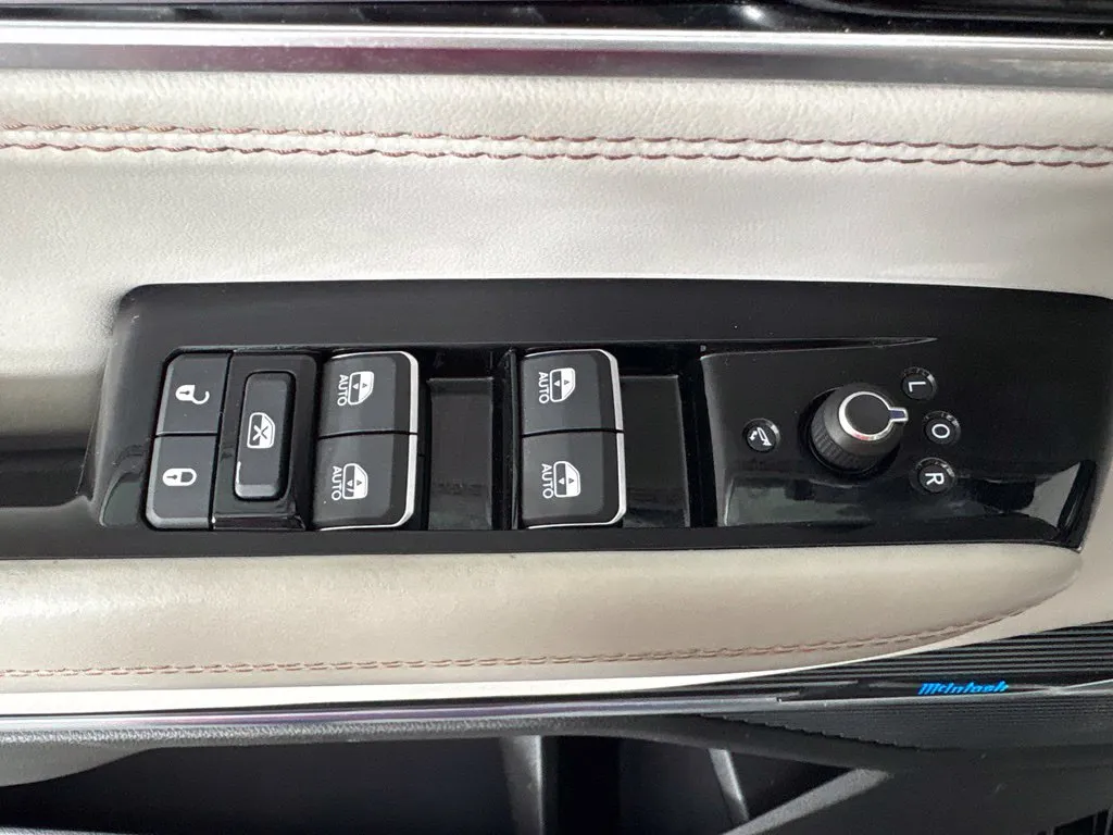 2023 Jeep Grand Wagoneer L Series I - Photo 18