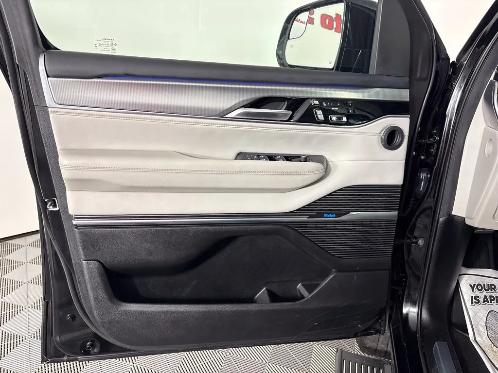 2023 Jeep Grand Wagoneer L Series I - Photo 15