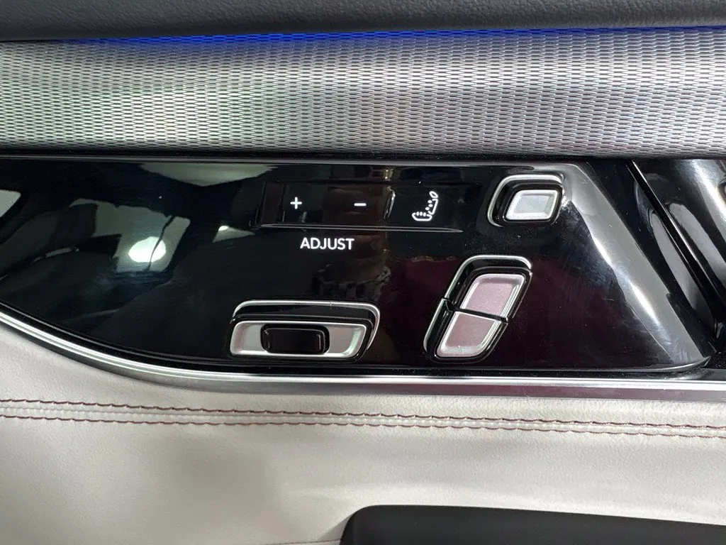 2023 Jeep Grand Wagoneer L Series I - Photo 40
