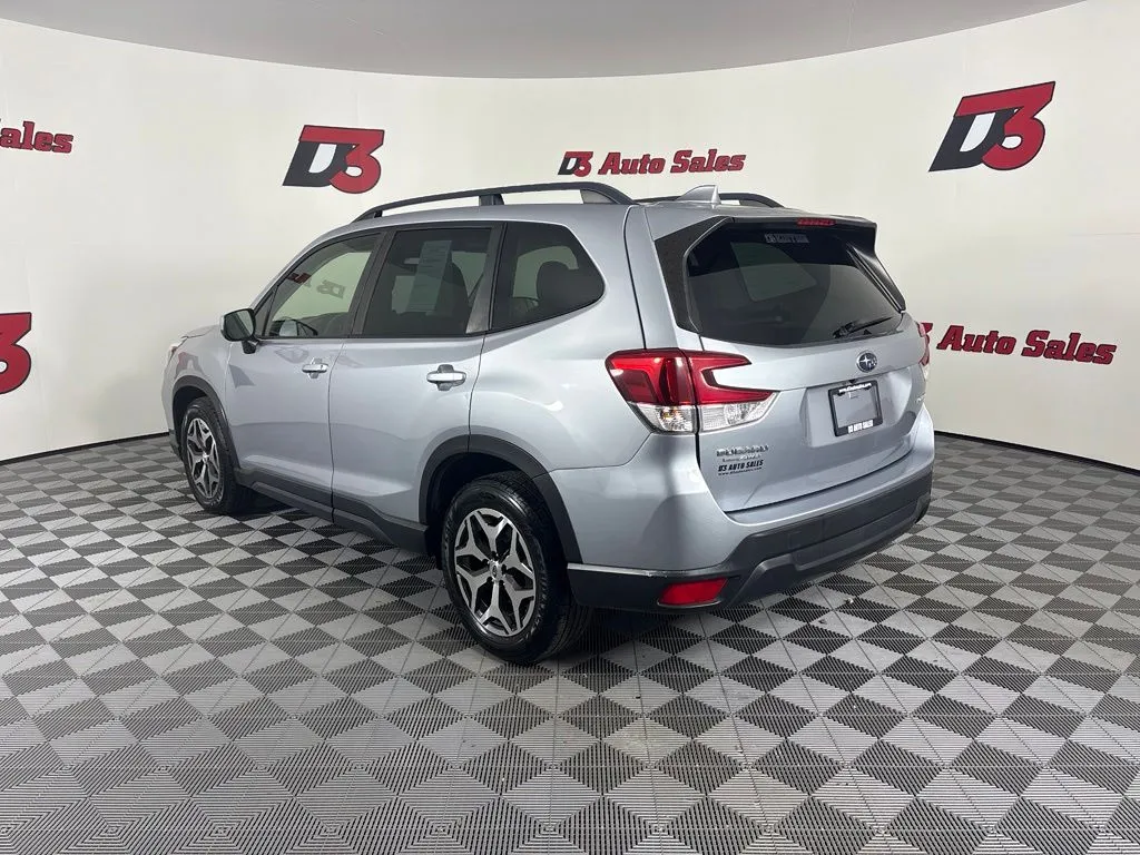 Subaru Forester photo 4