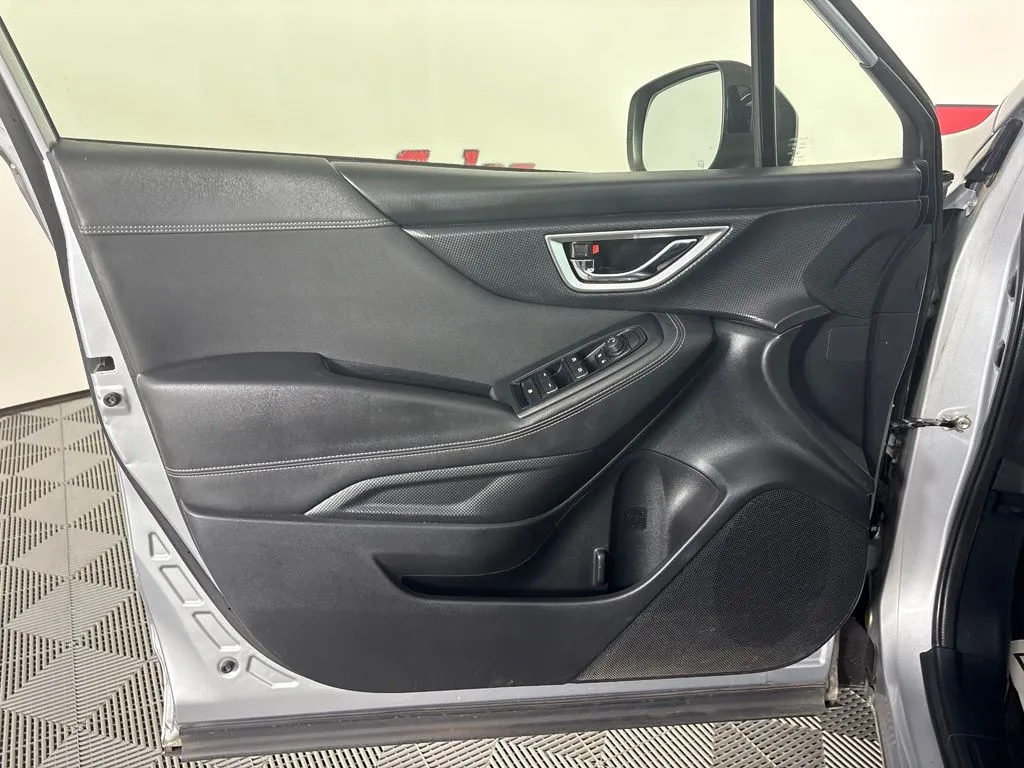 Subaru Forester photo 12