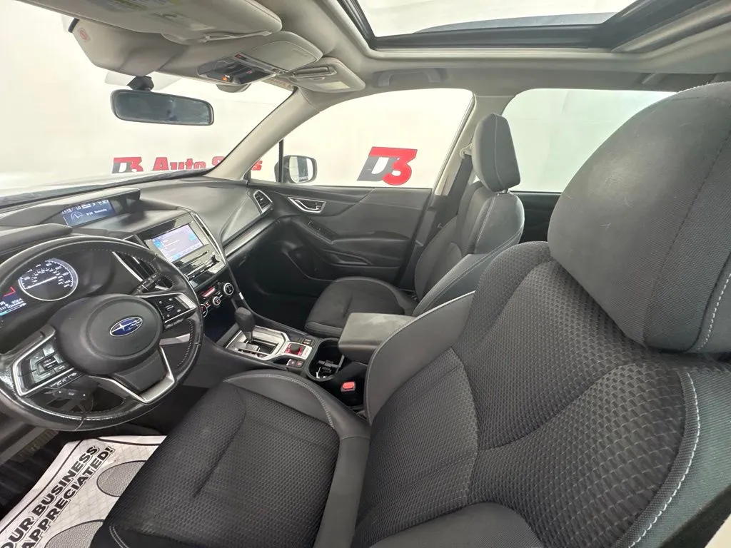 Subaru Forester photo 10
