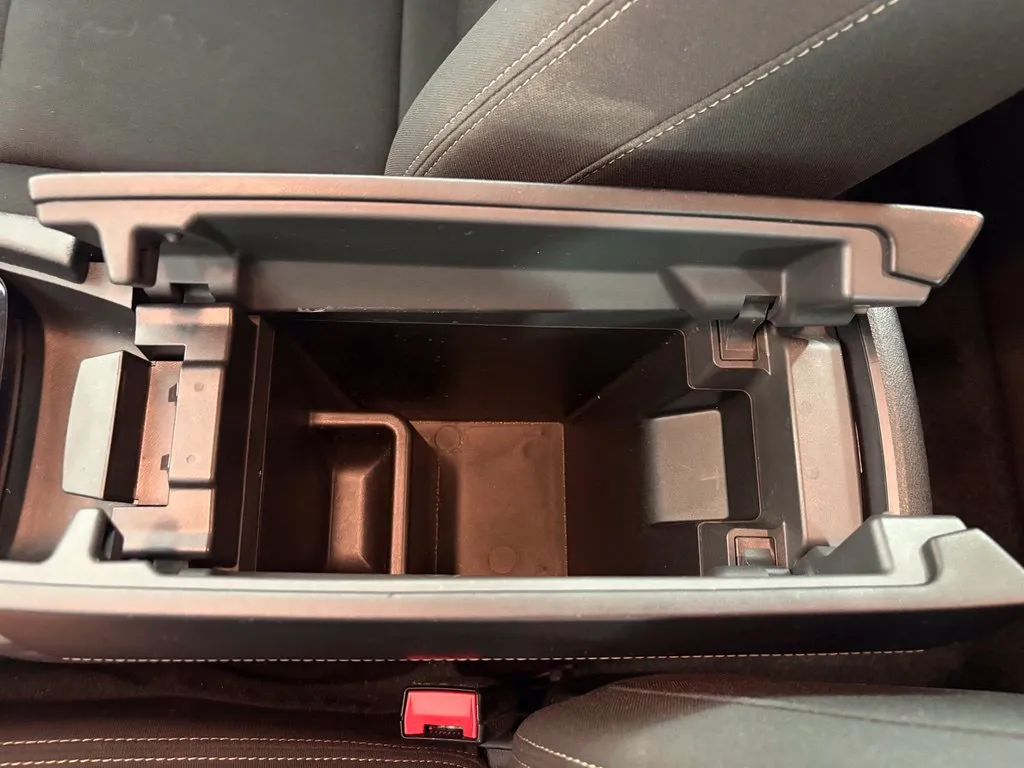 Nissan Rogue photo 28