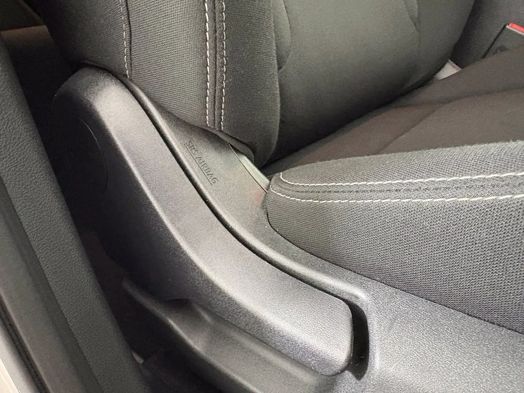 Nissan Rogue photo 30