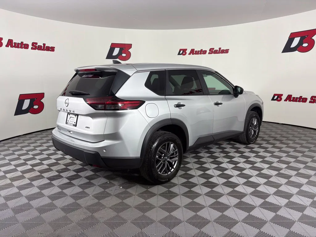 Nissan Rogue photo 6