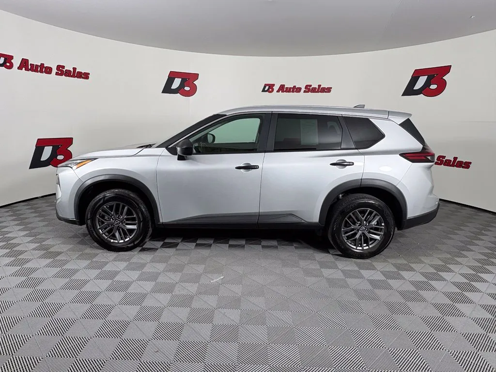 Nissan Rogue photo 3