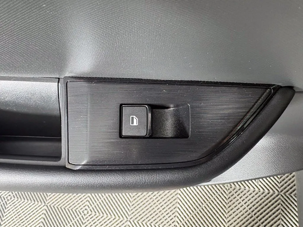 Nissan Rogue photo 37