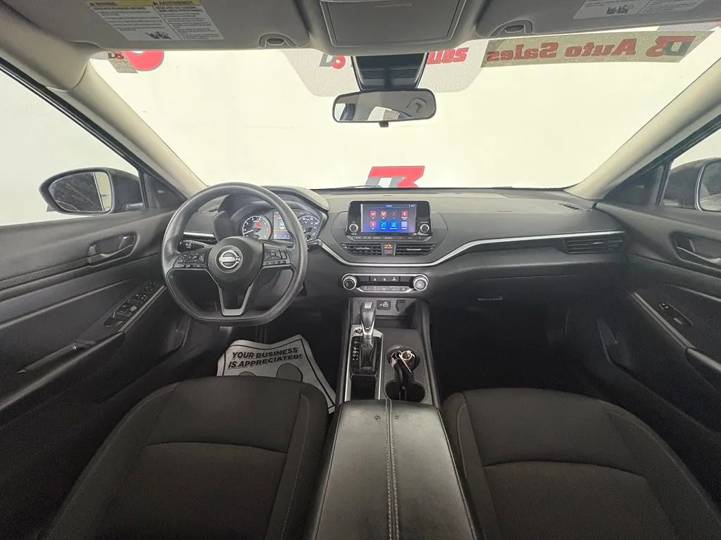 Nissan Altima photo 31