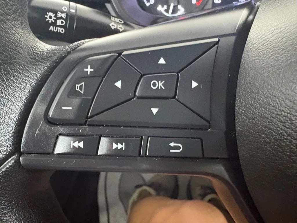 Nissan Altima photo 17