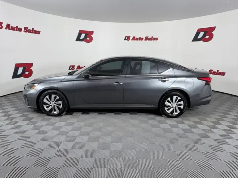 Another view of 2023 Nissan Altima 2.5 S for sale in Des Arc, AR at D3 Auto Sales - Des Arc, AR