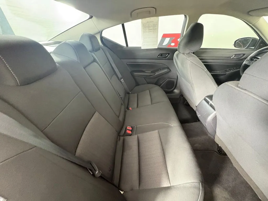 Nissan Altima photo 36