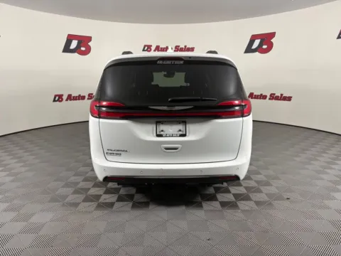 More photos of 2022 Chrysler Pacifica Touring L at D3 Auto Sales - Des Arc, AR, AR
