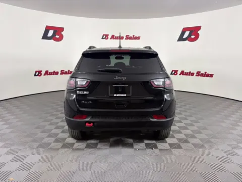 More photos of 2023 Jeep Compass Trailhawk at D3 Auto Sales - Des Arc, AR, AR