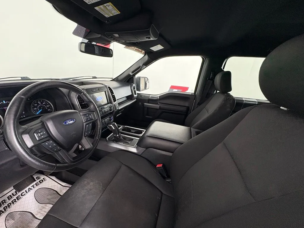 Ford F-150 photo 13