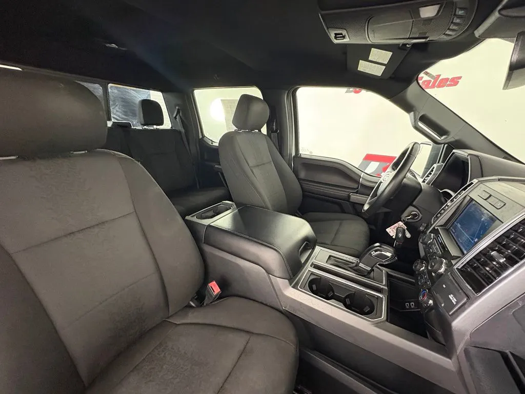 Ford F-150 photo 36