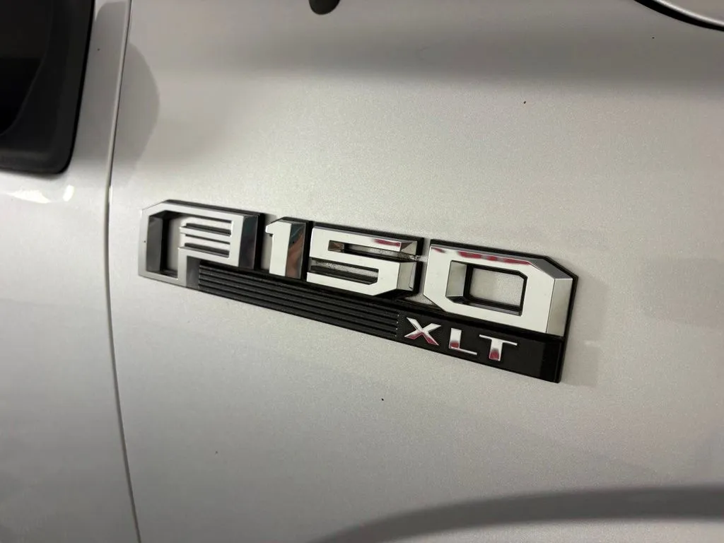 Ford F-150 photo 10