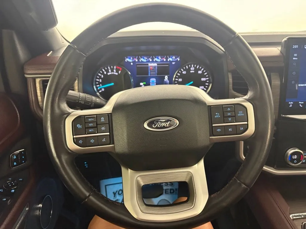Ford Expedition photo 21