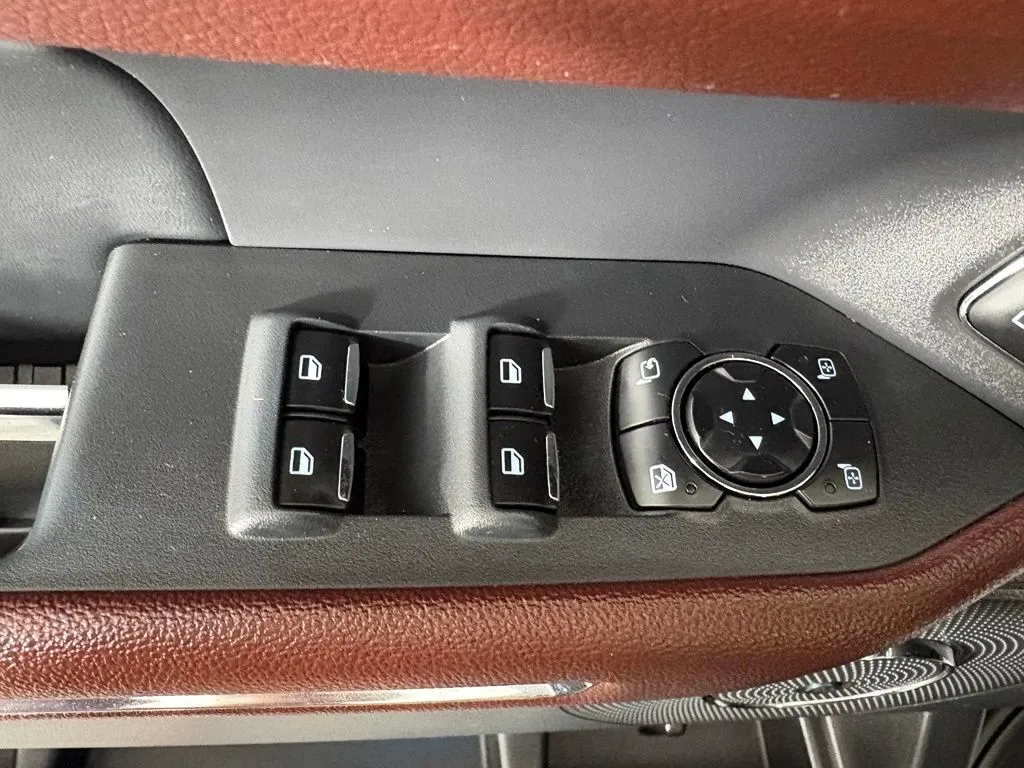 Ford Expedition photo 15