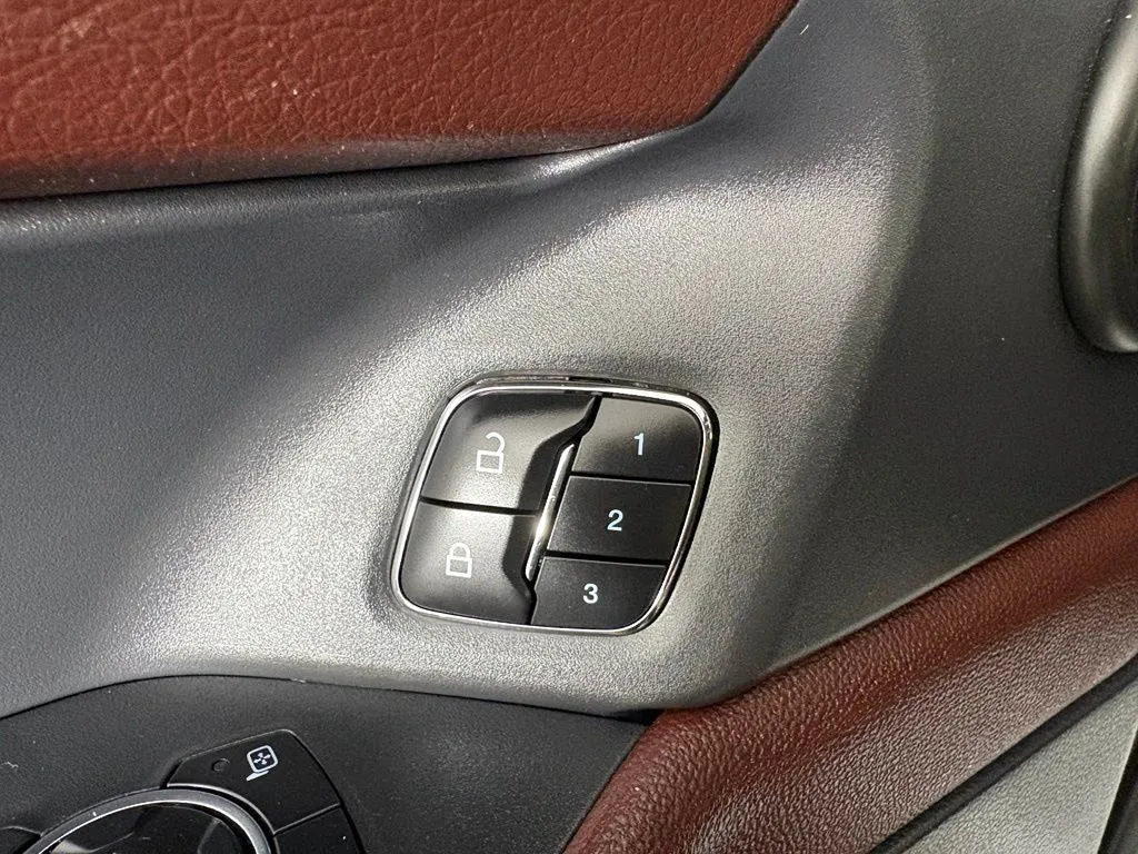 Ford Expedition photo 14