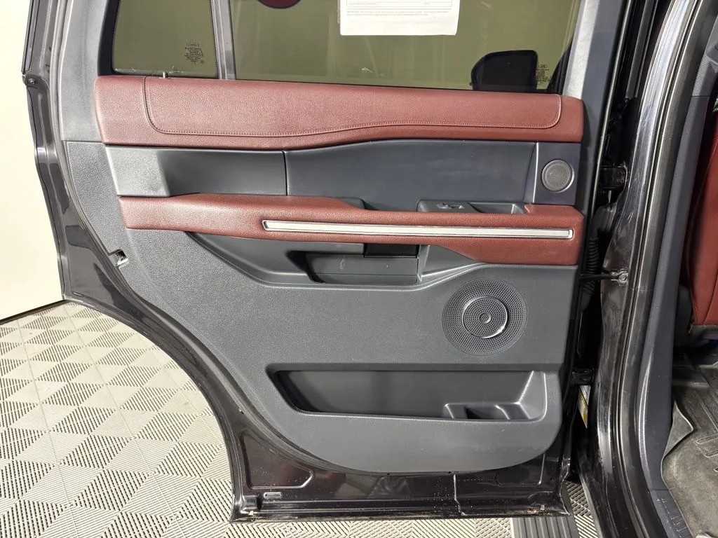 Ford Expedition photo 44