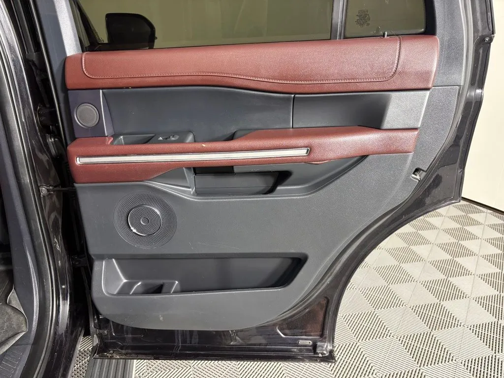 Ford Expedition photo 48