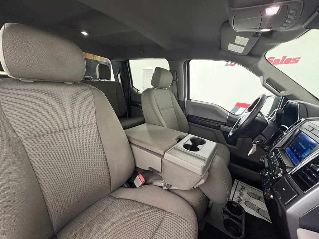 Ford F-150 photo 36