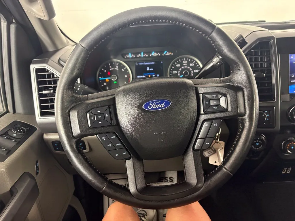 Ford F-150 photo 19