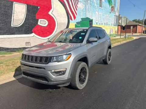 Photos of 2018 Jeep Compass Latitude for sale in Des Arc, AR at D3 Auto Sales - Des Arc, AR