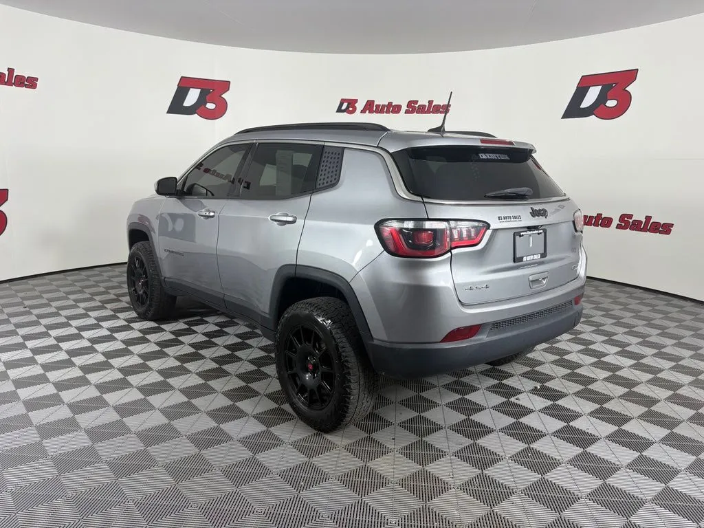 Jeep Compass photo 4