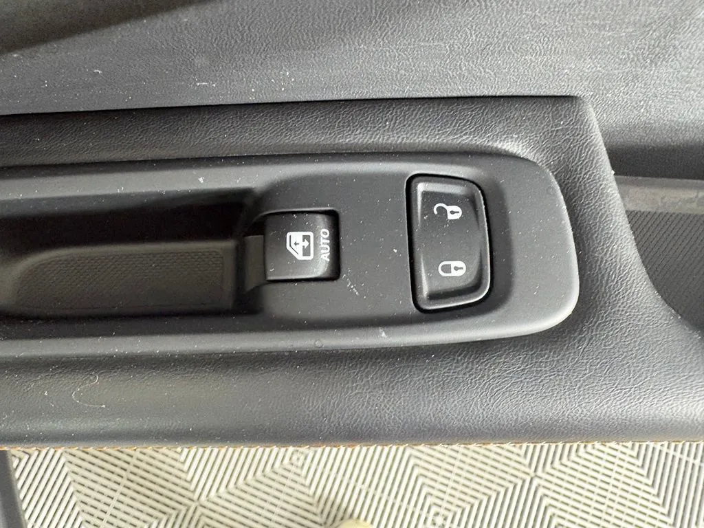 Jeep Compass photo 33