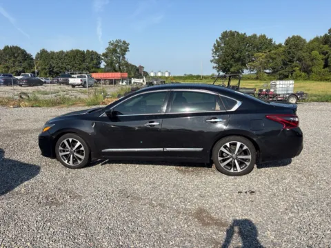More photos of 2017 Nissan Altima 2.5 SR at D3 Auto Sales - Des Arc, AR, AR