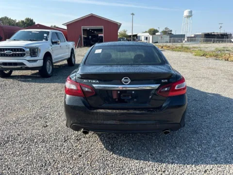 More photos of 2017 Nissan Altima 2.5 SR at D3 Auto Sales - Des Arc, AR, AR