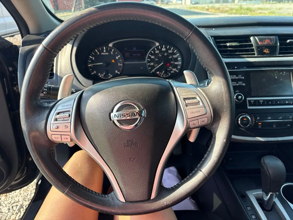 Nissan Altima photo 13