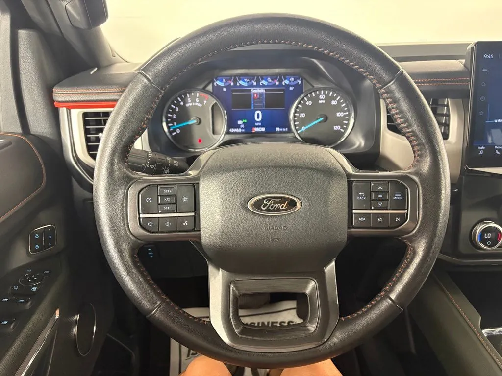 Ford Expedition photo 22
